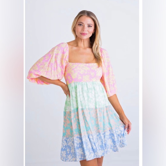 Karlie Dresses & Skirts - Karlie Catherine Floral Puff Sleeve Dress
